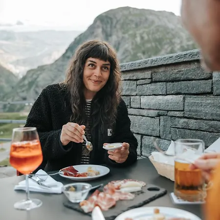 Szálloda Robiei San Carlo (Ticino)